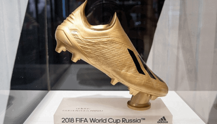 chiếc giày vàng world cup
